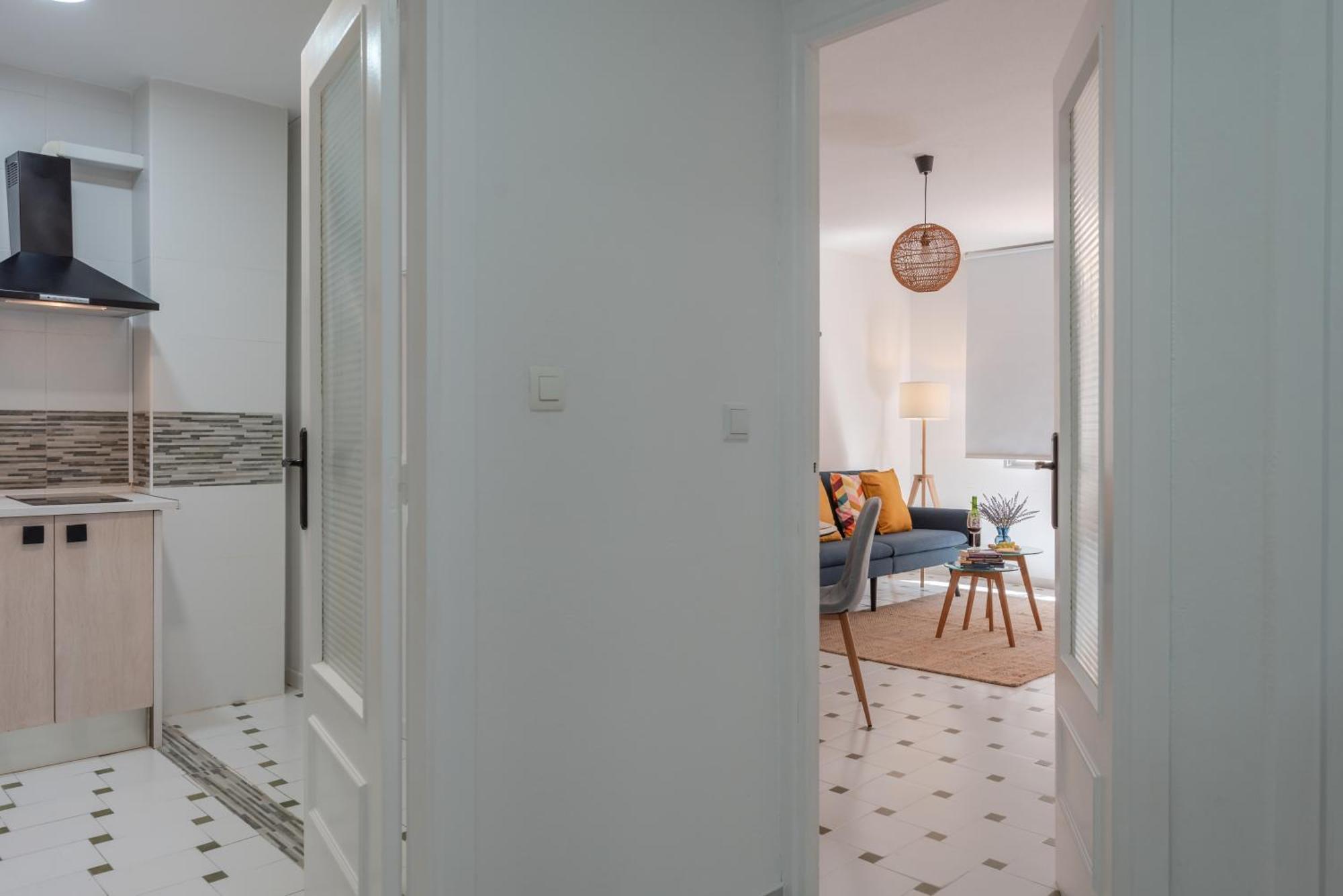 Mrs Apartamento En Gran Via De Colon Parking Granada Exterior photo