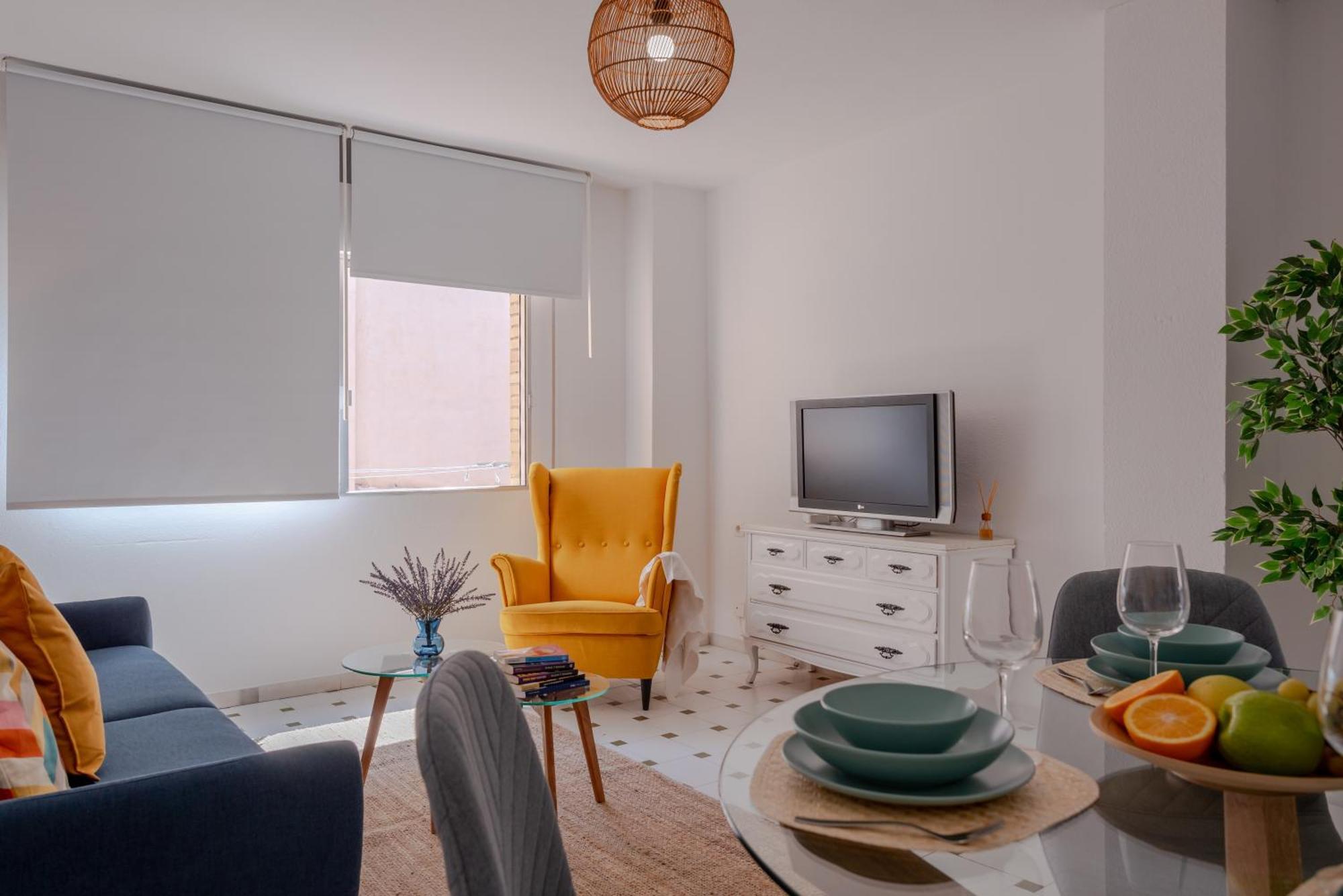 Mrs Apartamento En Gran Via De Colon Parking Granada Exterior photo